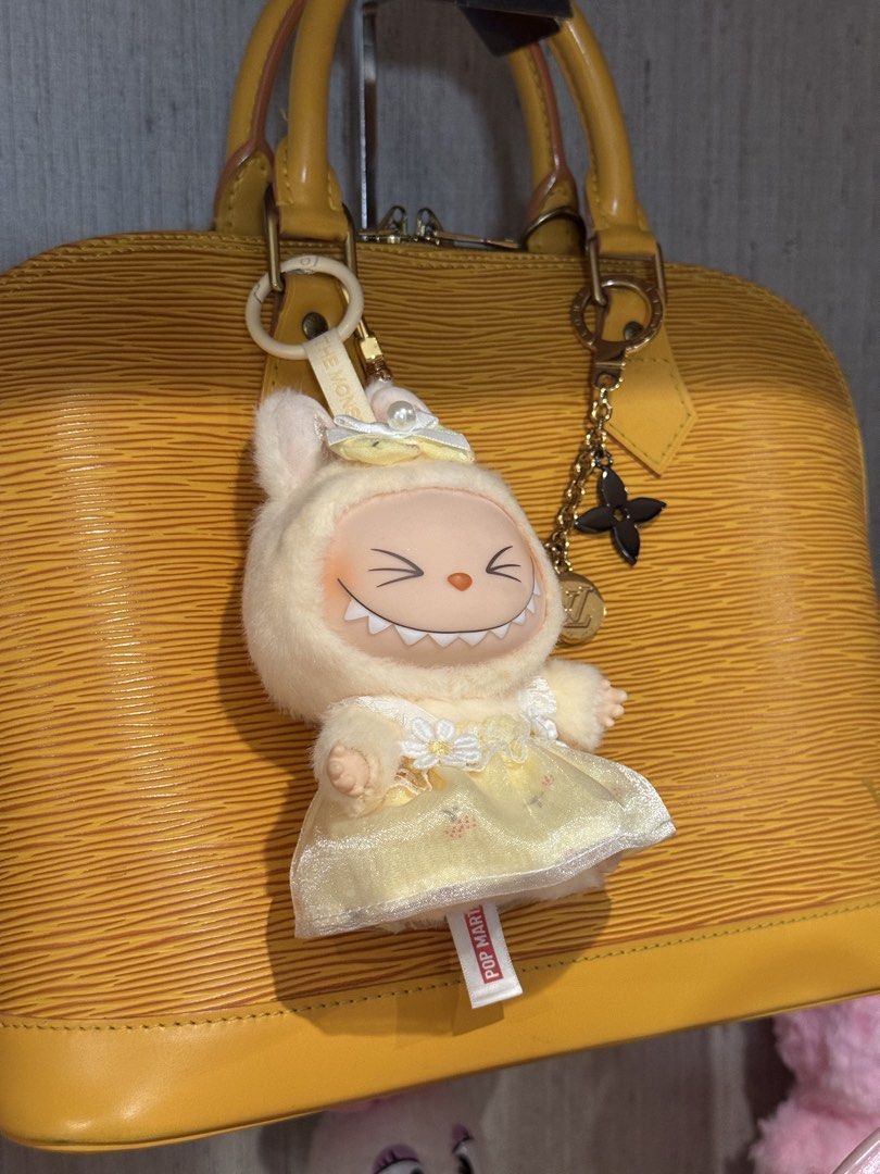 Pop Mart Labubu Have A Seat SISI (Category: Designer & Blind Box Toys) located in San Juan City. Submitted by nikkakelly (Listing ID 1422358465, Image 2). Description: - like new condition, no damages - no more box or inclusions - yellow dress and head clip included 💛 - 100% authentic Loc: West Ave., Quezon City Ships via J&T, Lalamove, Grab.