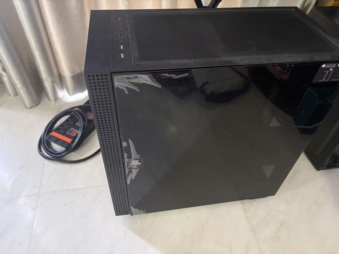 Razer PC Case461307686106572801