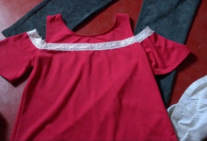 Red blouse with Lace Detail (Category: Blouses) located in Marikina City. Submitted by lemonpreluvs (Listing ID 1422240269, Image 1). Description: no to meet ups and bogus buyers Gcash payment only and Shipping through Jnt or lalamove loc. Marikina Size Medium Red cold shoulder top with lace detail. Short, flared sleeves. Comfortable fit. Stylish and versatile. .
