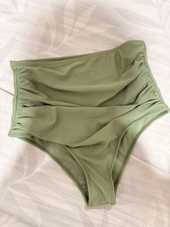 (Category: ) located in . Submitted by tamia444_ (Listing ID 1422354301, Image 1). Description: .