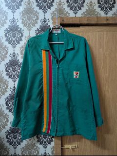 (Category: ) located in . Submitted by uniqlo.under.rm80 (Listing ID 1422262824, Image 1). Description: .