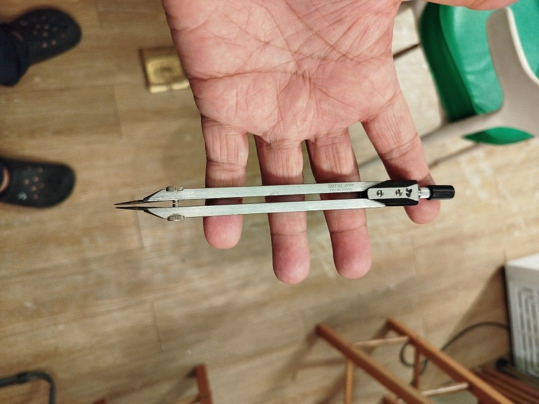 Takeda Drafting Tools Set compass vintage (Category: Stationery & School Supplies) located in Caloocan City. Submitted by toys_r_here (Listing ID 1422344206, Image 2). Description: - Vintage Takeda drafting tools set - Includes compasses, dividers, and other drawing instruments - Comes in original case - Case features a blue interior with tool cutouts - Original components present - Case has a label.