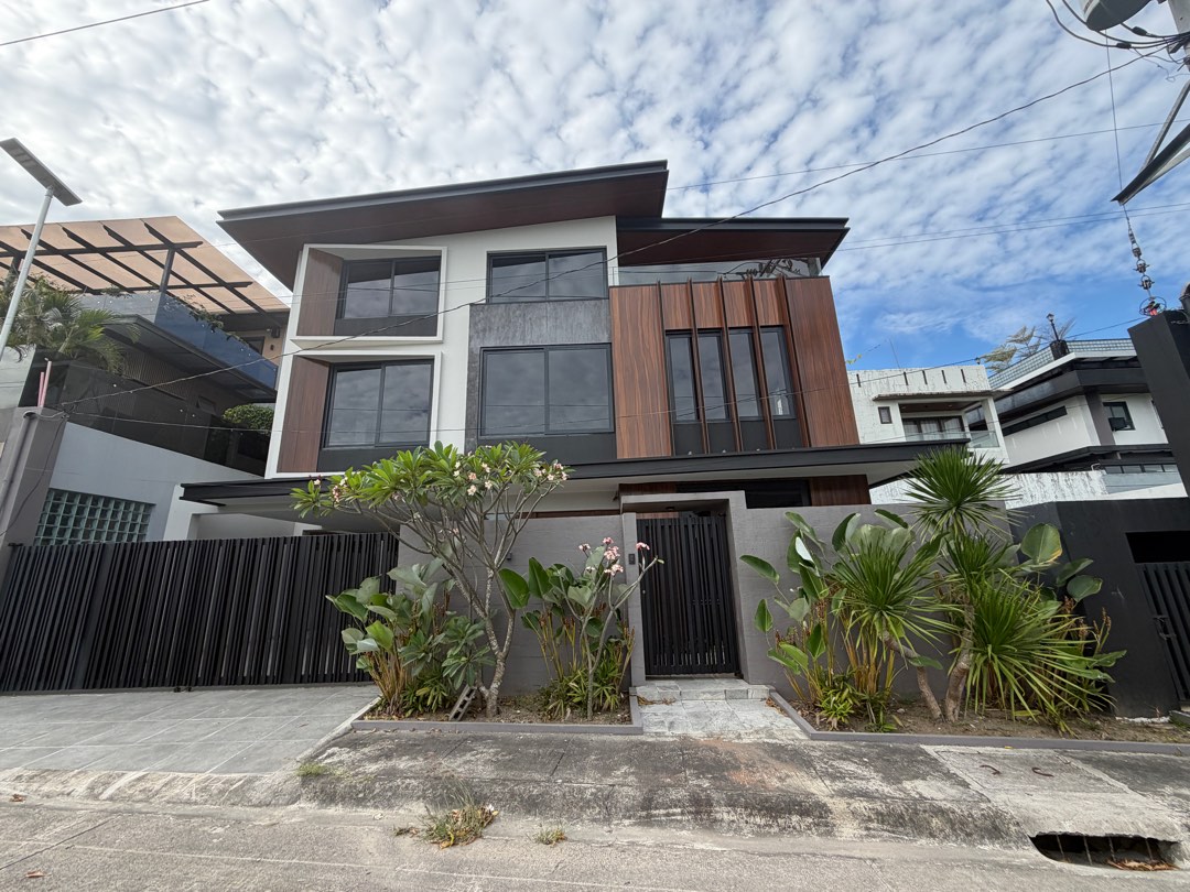 (Category: ) located in . Submitted by brokerhanstaneo_09178038728 (Listing ID 1422324216, Image 1). Description: .