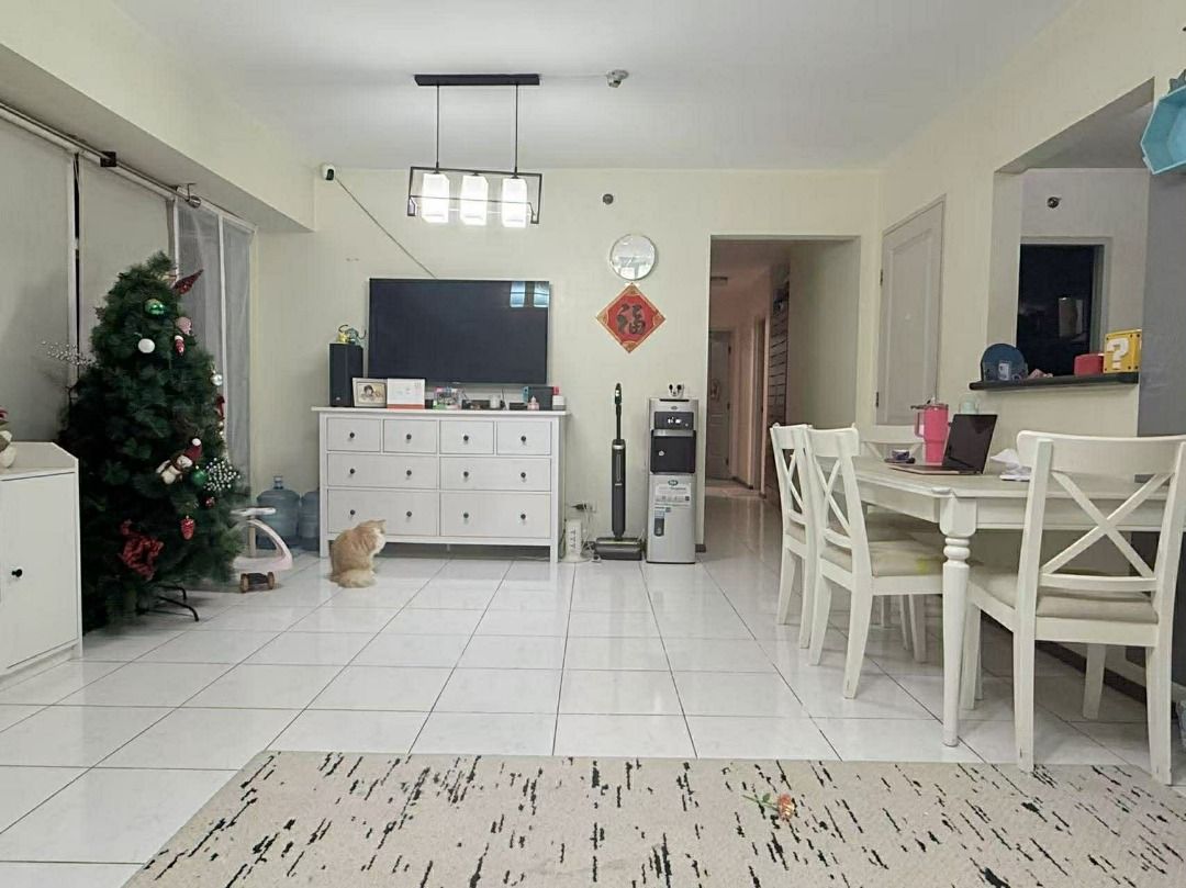 Two Serendra - Pristine 3 Bedroom Unit with Parking Slot (Category: Apartments & Condos) located in Manila. Submitted by call_09053601049 (Listing ID 1422359899, Image 3). Description: "FOR SALE: Pristine 3BR in Callery – Never Been Rented! 🏙️✨ Two Serendra | 11th Floor Own a rare find in the heart of BGC. This 136 sqm residence in the Callery tower of Two Serendra is in immaculate condition—never before tenanted—offering a ""like-new"" feel wit