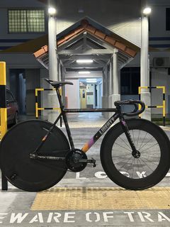 (Category: ) located in . Submitted by santaibikes (Listing ID 1422342793, Image 1). Description: .
