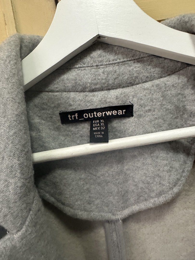 Zara TRF Outerwear Gray Long Coat (Category: Coats, Jackets and Outerwear) located in Mandaluyong City. Submitted by marceditems (Listing ID 1422336993, Image 3). Description: .
