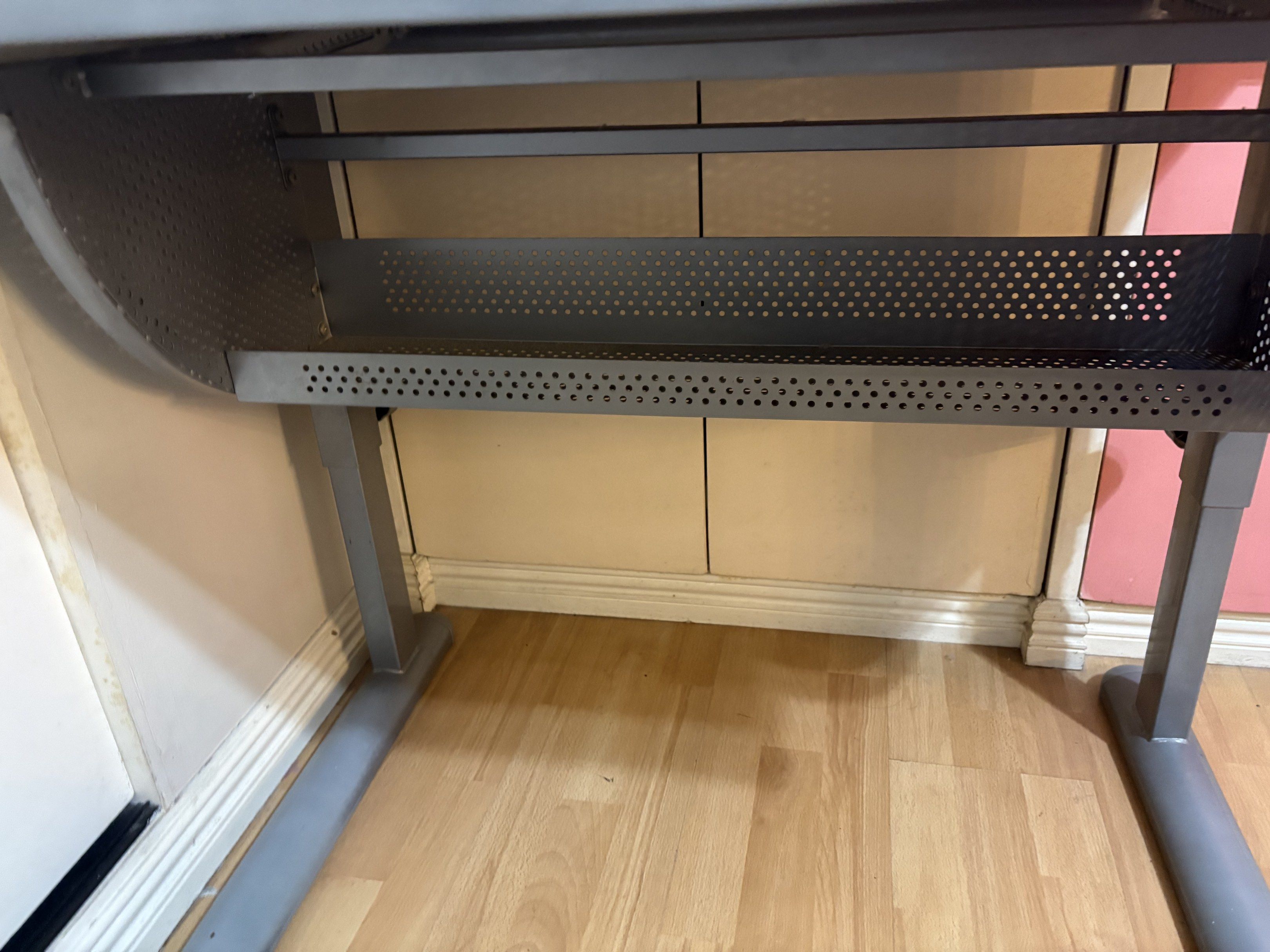 Adjustable Drafting Table (Category: Tables & Sets) located in Paranaque City. Submitted by heyitsmeb (Listing ID 1419336282, Image 3). Description: For sale - Drafting Table Size: 0.96 m L x 0.60 m W See photos for condition; pwede takpan yung buong table surface ng cartolina para matakpan yung mga hiwa Okay pa yung pagka-recline niya Php 4,500 only! (Brand new costs Php 16k almost) Loc: Sucat, Paranaque Shipping c/o buyer.