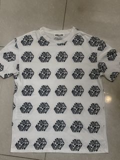 （分類：）位於 。 由 joaoxx 提交（商品編號 1419346240，圖片 1）。簡介： 。