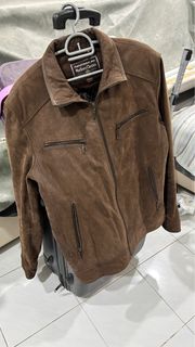 (Category: ) located in . Submitted by marsthrift_ (Listing ID 1419309802, Image 1). Description: .