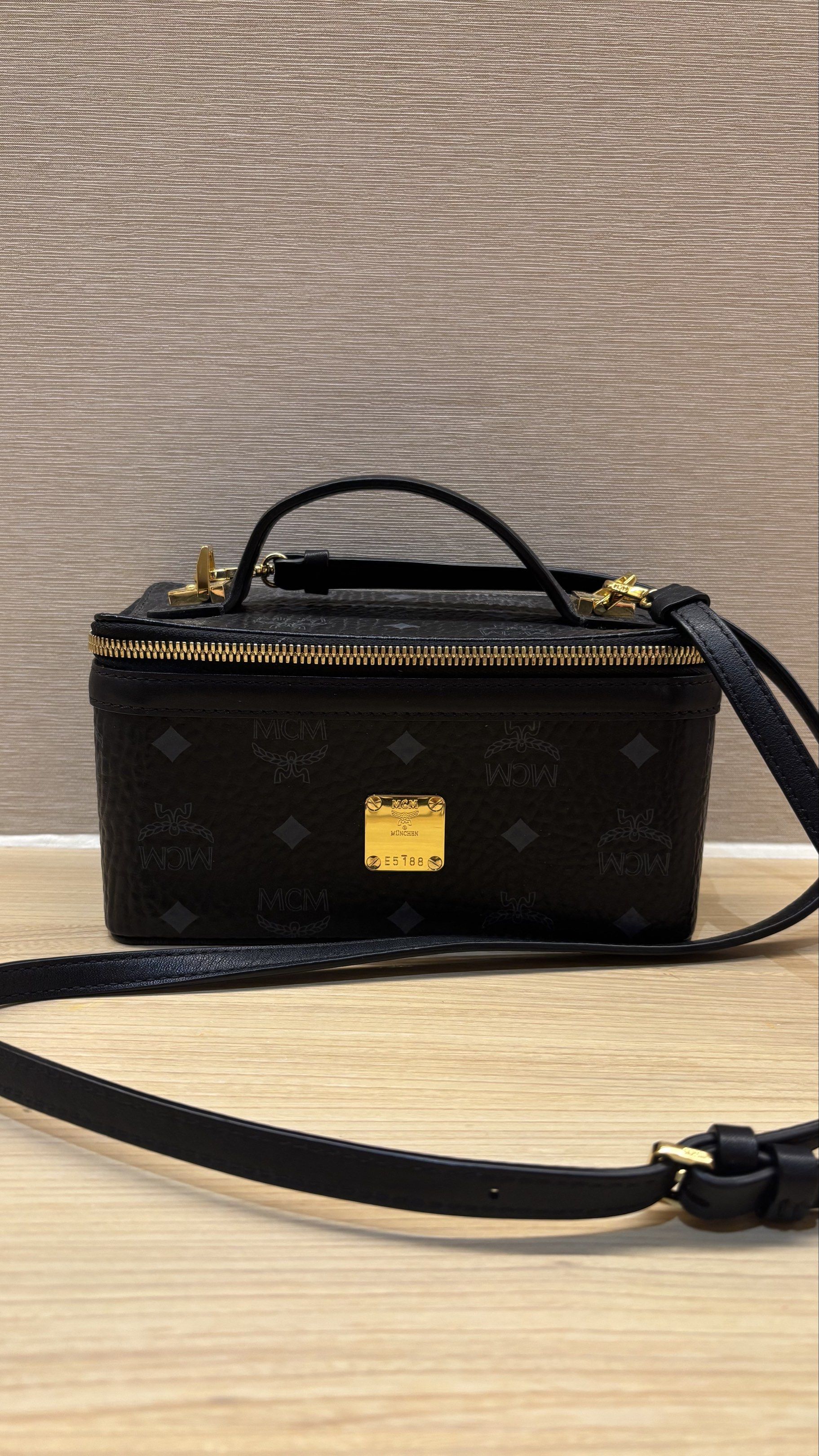 Authentic MCM Rockstar Vanity Crossbody Bag (Category: Luxury Bags & Wallets) located in Manila. Submitted by alessiajean (Listing ID 1419245815, Image 1). Description: i can do meetups authentic with dust bag and tag .
