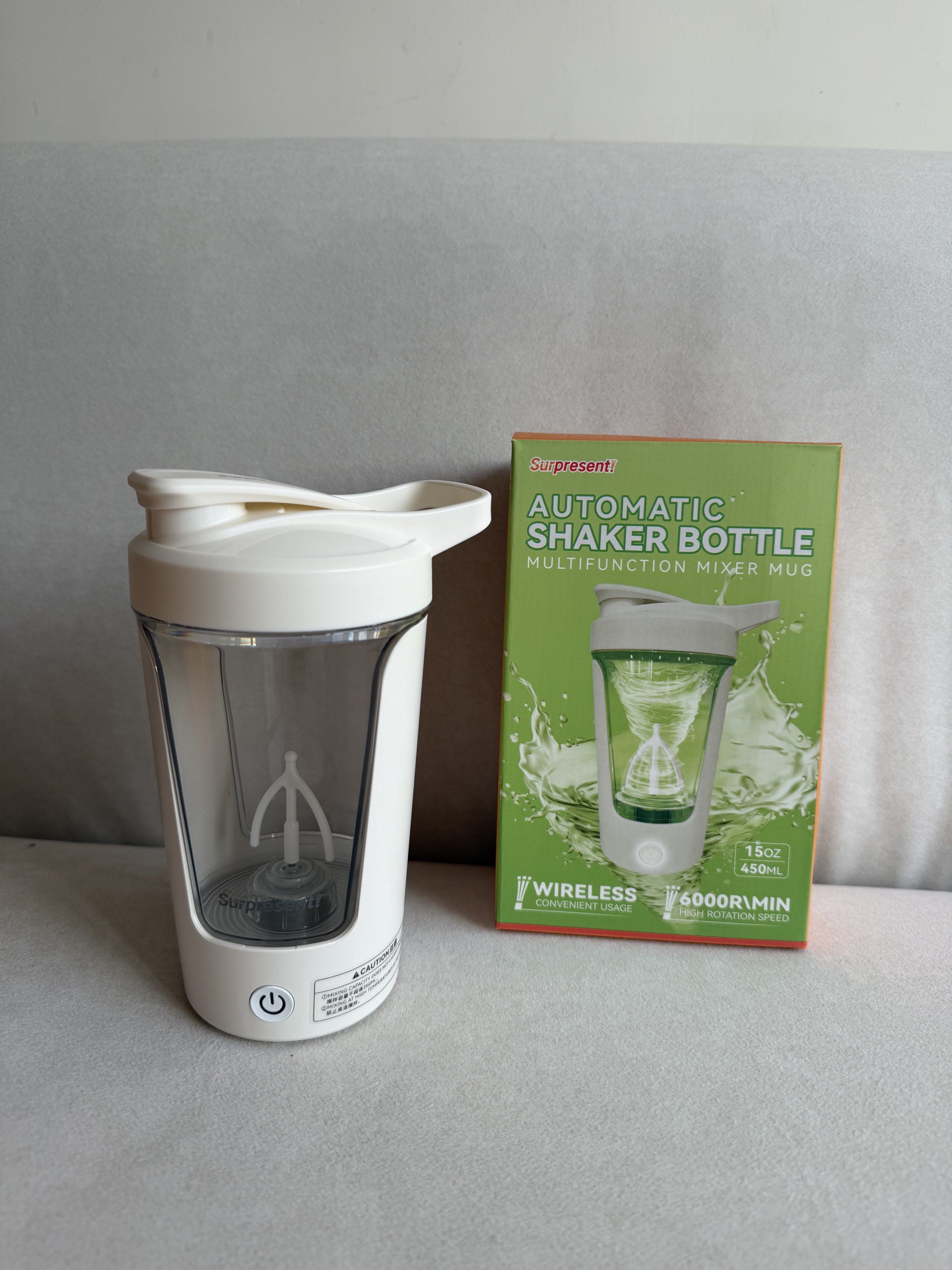 Automatic Shaker Bottle （分類：榨汁機及攪拌機）位於 Hong Kong。 由 rehome. 提交（商品編號 1419287321，圖片 1）。簡介： 。