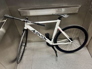 （分類：）位於 。 由 ____________._______ 提交（商品編號 1418930724，圖片 1）。簡介： 。