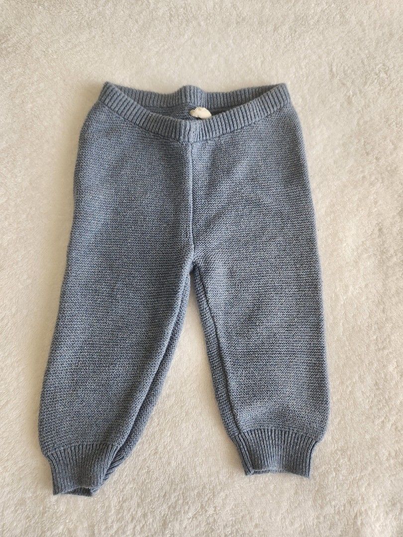 Baby Gap Knit Pants 3-6M (Category: Babies & Kids Fashion) located in Pasig City. Submitted by machichoo (Listing ID 1419208285, Image 1). Description: Runs big. Used by 12M boy 🫣 - Soft knit fabric - Comfortable design - Ribbed cuffs at ankles - Light blue color - Cozy and stylish.
