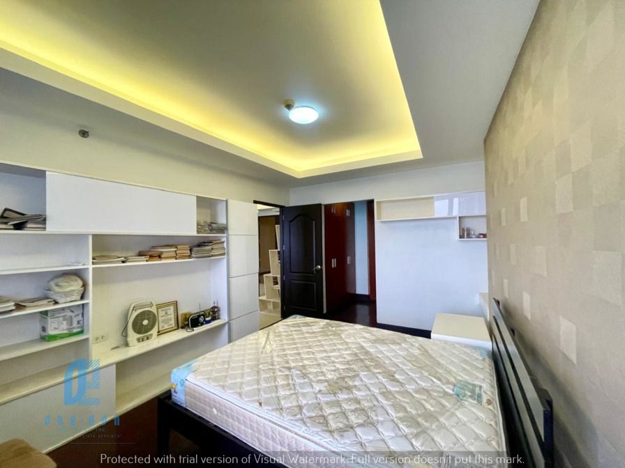 Bellagio 2BR for SALE (Category: Apartments & Condos) located in Makati City. Submitted by oneeonpropertiesinc (Listing ID 1419243441, Image 3). Description: Improved Price... Selling Below Zonal at 21M GROSS ONLY ( down from 22M ) Upgraded 2BR at BELLAGIO TOWER 3, BGC For SALE! With serene views of Manila Golf! Located on the 33rd Floor Size - 90.5sqm 2BR, 2 full baths Furnished Closed kitchen Separate laundry area / maids room and own bath PRIC