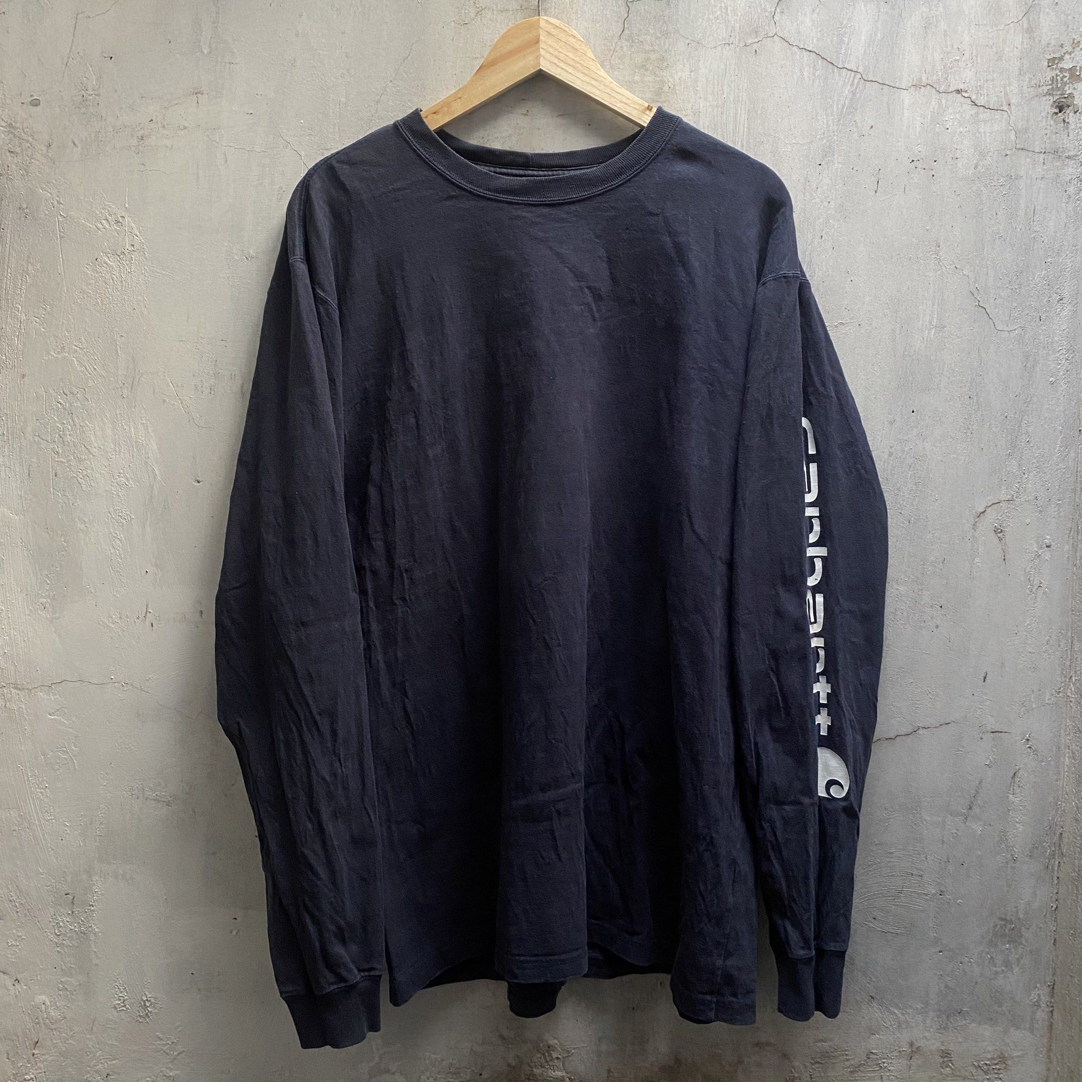 CARHARTT K231 LONGSLEEVE (Category: Tshirts & Polo Shirts ) located in Manila. Submitted by trplx (Listing ID 1419347608, Image 1). Description: ‼️FOR SALE‼️ 📍MEET UP AROUND SAN MATEO, MONTALBAN & MARIKINA AREA ONLY OR SHIP VIA LALAMOVE & JNT. MOP: CASH & GCASH ONLY PS: ALL ITEMS ARE NEGOTIABLE (Color May Vary Due to Lighting) 📩 DM FOR MORE INFO. CARHARTT K231 LONGSLEEVE • DIMES: 24x30 • CONDITION: 9.5/10 • ISSUE: MINIMAL CRACK PRINT ₱700+SF .