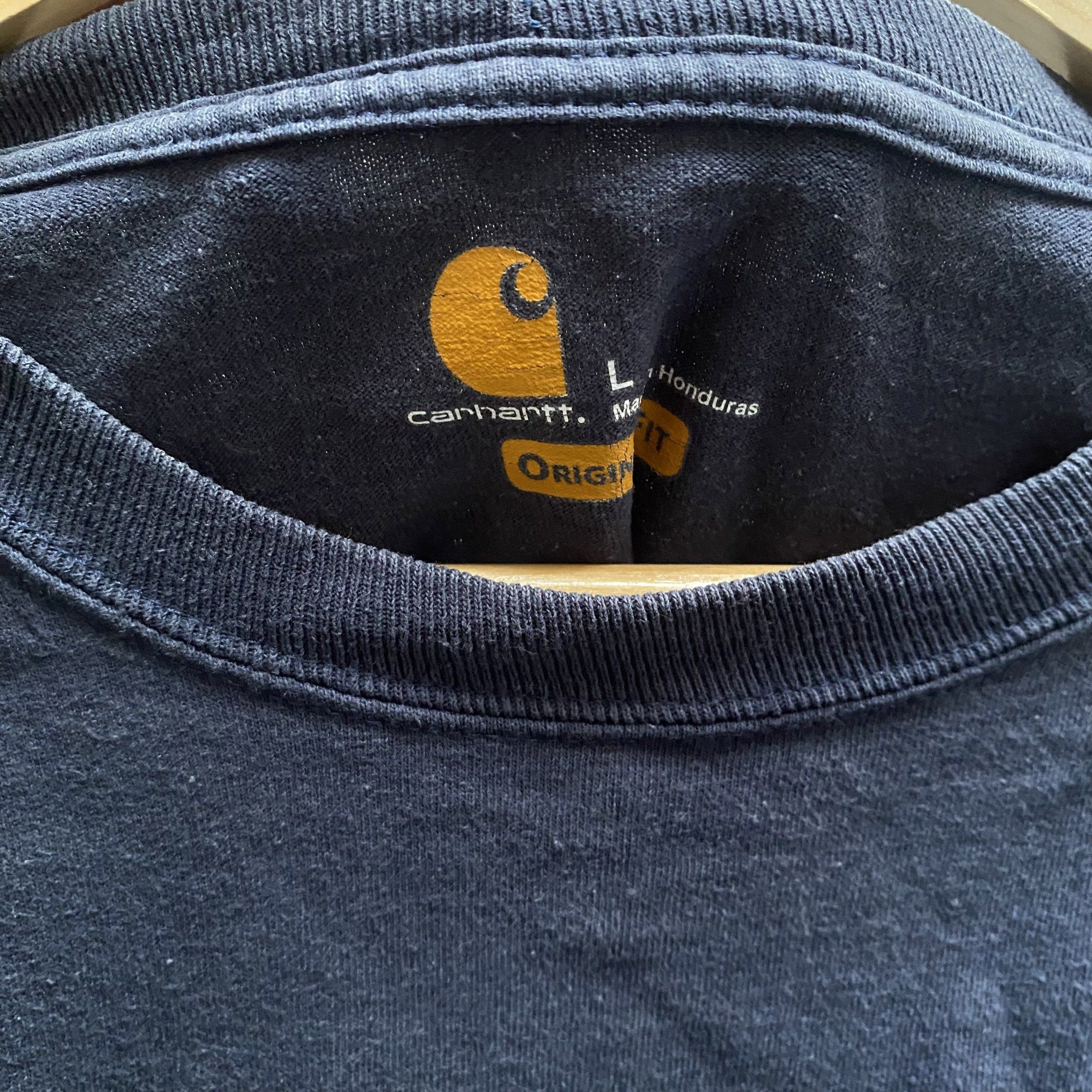 CARHARTT K231 LONGSLEEVE (Category: Tshirts & Polo Shirts ) located in Manila. Submitted by trplx (Listing ID 1419347608, Image 3). Description: ‼️FOR SALE‼️ 📍MEET UP AROUND SAN MATEO, MONTALBAN & MARIKINA AREA ONLY OR SHIP VIA LALAMOVE & JNT. MOP: CASH & GCASH ONLY PS: ALL ITEMS ARE NEGOTIABLE (Color May Vary Due to Lighting) 📩 DM FOR MORE INFO. CARHARTT K231 LONGSLEEVE • DIMES: 24x30 • CONDITION: 9.5/10 • ISSUE: MINIMAL CRACK PRINT ₱700+SF .