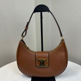 （分類：）位於 。 由 99_vintage 提交（商品編號 1419287039，圖片 1）。簡介： 。