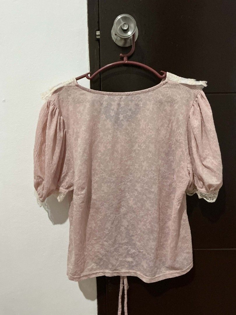 Coquette Pink Lace Trim Blouse (Category: Blouses) located in Calamba. Submitted by chaeyaaa (Listing ID 1419330282, Image 2). Description: - Delicate pink floral fabric - Flattering V-neckline with lace trim - Short sleeves with lace Fits size: M Mop:gcash Mod:jnt Shipping every friday only no ww.