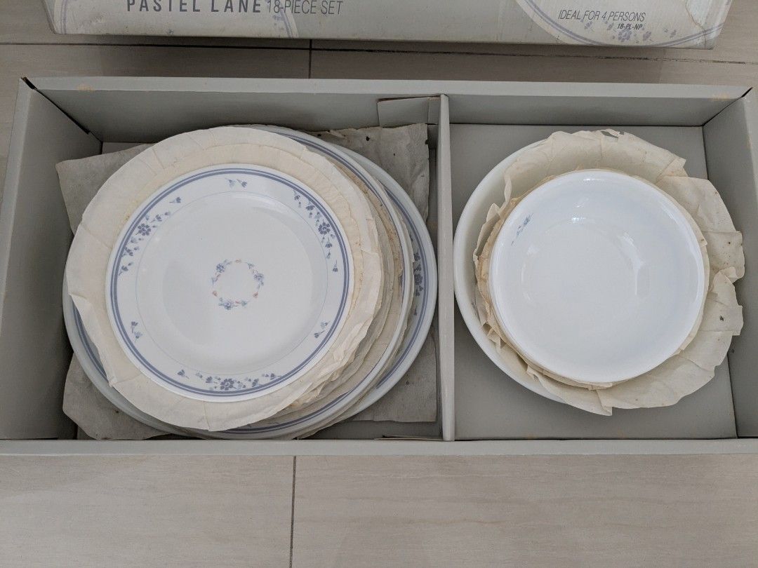 Corelle Pastel Lane 18-Piece Dinnerware Set445253602173921281