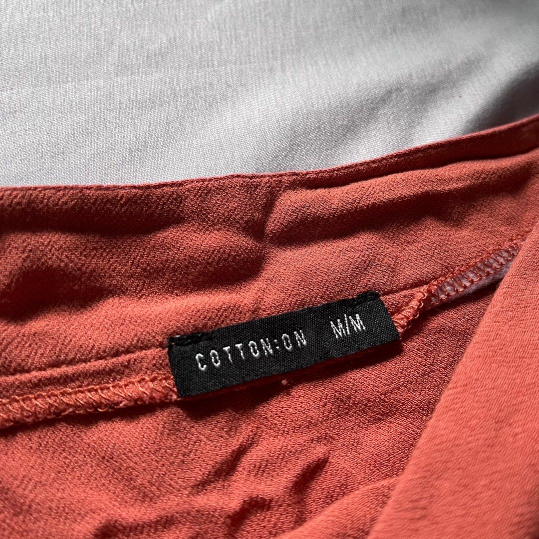 cotton on flowy mini skirt (Category: Skirts) located in Quezon City. Submitted by decluttered_ (Listing ID 1419269381, Image 2). Description: .