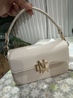 (Category: ) located in . Submitted by nursyahnaz (Listing ID 1419302383, Image 1). Description: .