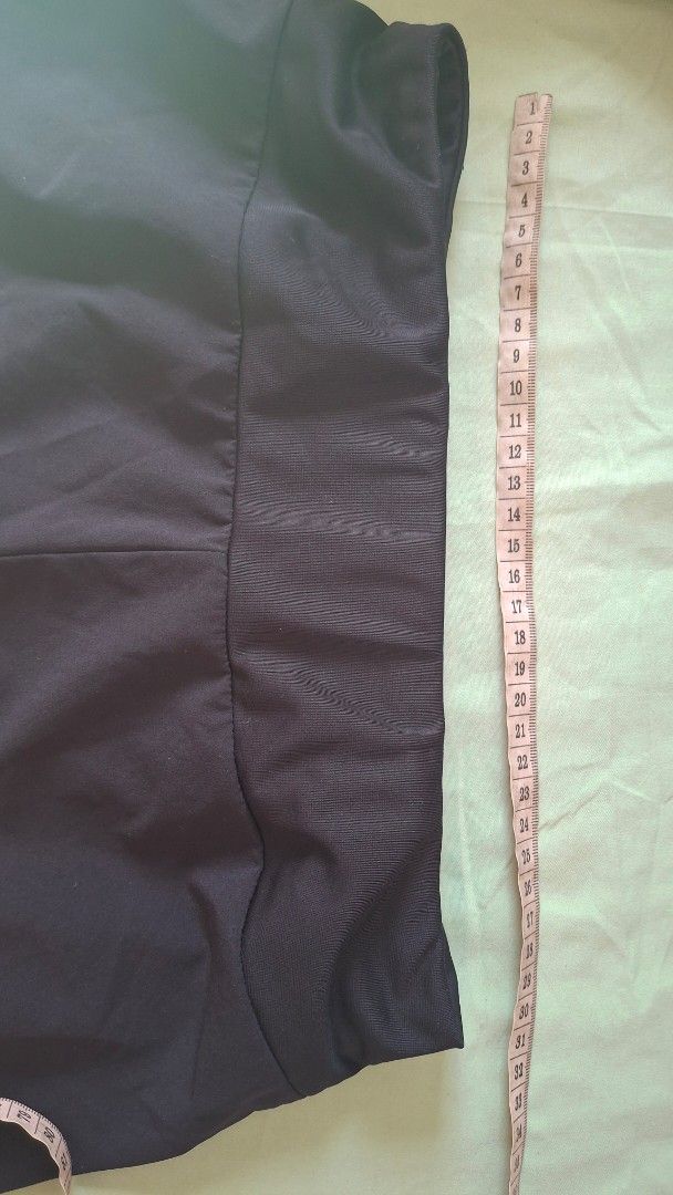 Decathlon Kalenji Running Shorts (Category: Shorts) located in Quezon City. Submitted by _helpmedeclutter (Listing ID 1419199928, Image 2). Description: - Kalenji black running shorts - Built-in pocket - Drawstring waist for adjustable fit - Lightweight and comfortable - Perfect for running and athletic activities.