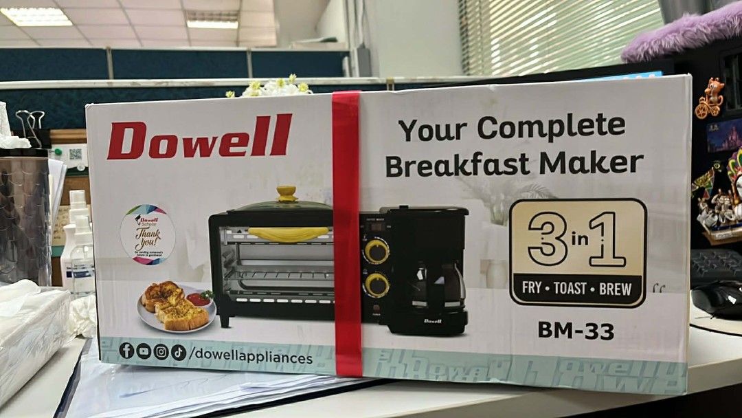 Dowell 3-in-1 Breakfast Maker BM-33 (Category: Ovens & Toasters) located in Taguig. Submitted by funkopopden (Listing ID 1419294944, Image 2). Description: ✨ From Christmas Raffle Win to Your Kitchen Win ✨ Won this Dowell 3-in-1 Breakfast Maker at a Christmas Party raffle (December 2025 🎄) — but sadly, our kitchen is already fully booked with an oven toaster and coffee maker. No space, no need… so it deserves a new home 🏡 🍳 3-in-1 goodness: ✔️