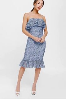 (Category: ) located in . Submitted by shoptillyoudroppppppp (Listing ID 1419253240, Image 1). Description: .