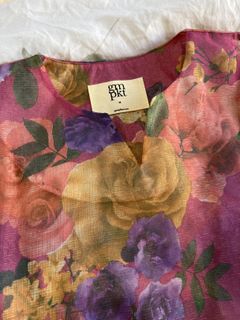 (Category: ) located in . Submitted by mywardrobe2 (Listing ID 1419217720, Image 1). Description: .