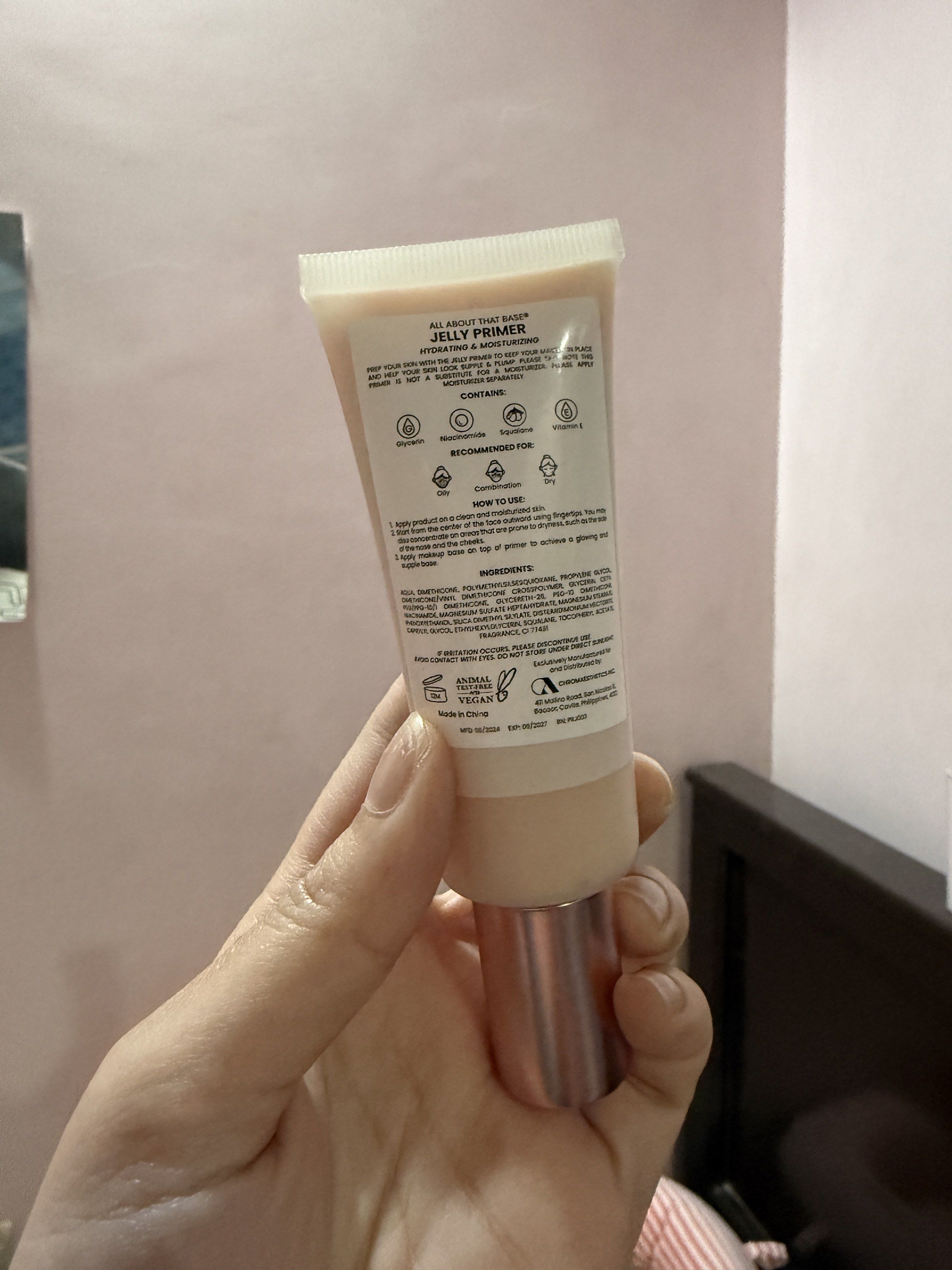 GRWM Jelly Primer (Category: Makeup) located in Quezon City. Submitted by hhhhlrn (Listing ID 1419243858, Image 2). Description: - Hydrating primer for makeup prep - Contains Vitamin E - Vegan formula - 30ml size - How to use: Apply a thin layer to face before makeup application.