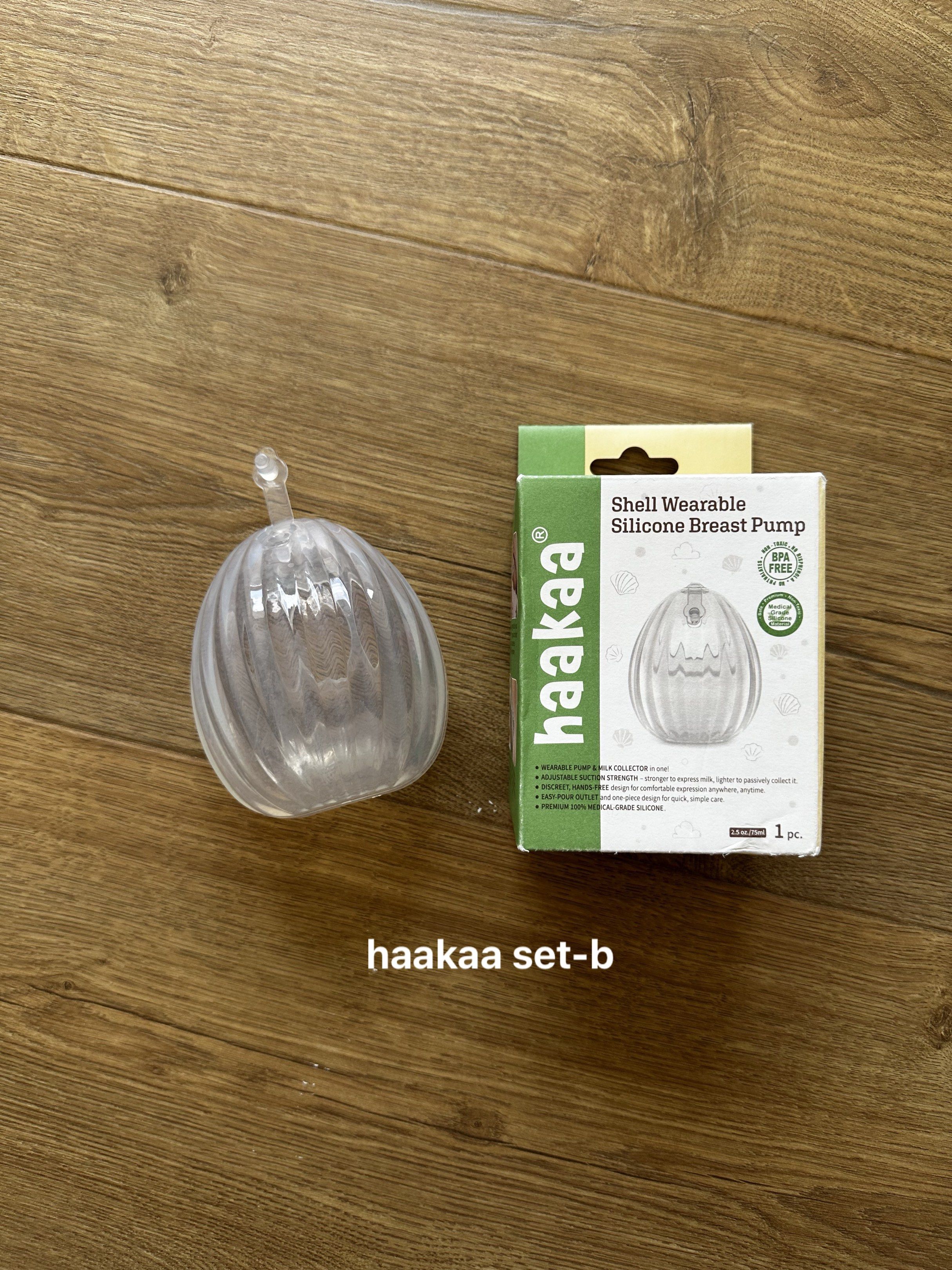 Haakaa Shell Wearable Silicone Breast Pump - 75ml/2.5oz (SET B) (Category: Breastfeeding & Bottle Feeding) located in Cagayan de Oro. Submitted by destashingmama (Listing ID 1419266673, Image 1). Description: .