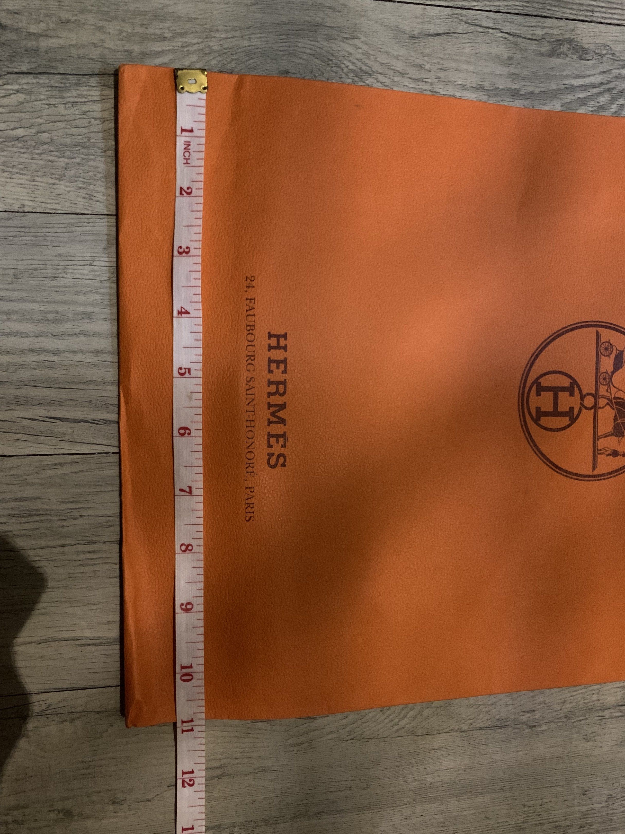 Hermes Paperbag (Category: Luxury Accessories) located in Mandaluyong City. Submitted by confessionsofashopaholic64 (Listing ID 1419359991, Image 2). Description: major storage clean up perfect for someone selling an Hermes item or even just for display.