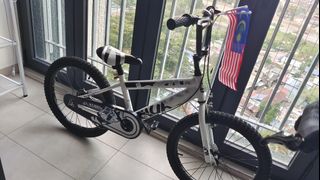 (Category: ) located in . Submitted by azrilshazim (Listing ID 1419305102, Image 1). Description: .