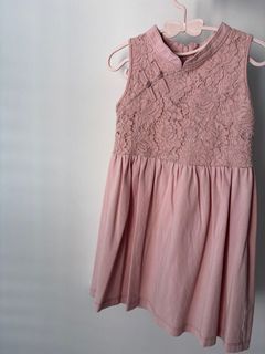 (Category: ) located in . Submitted by warinmywardrobe (Listing ID 1419269433, Image 1). Description: .