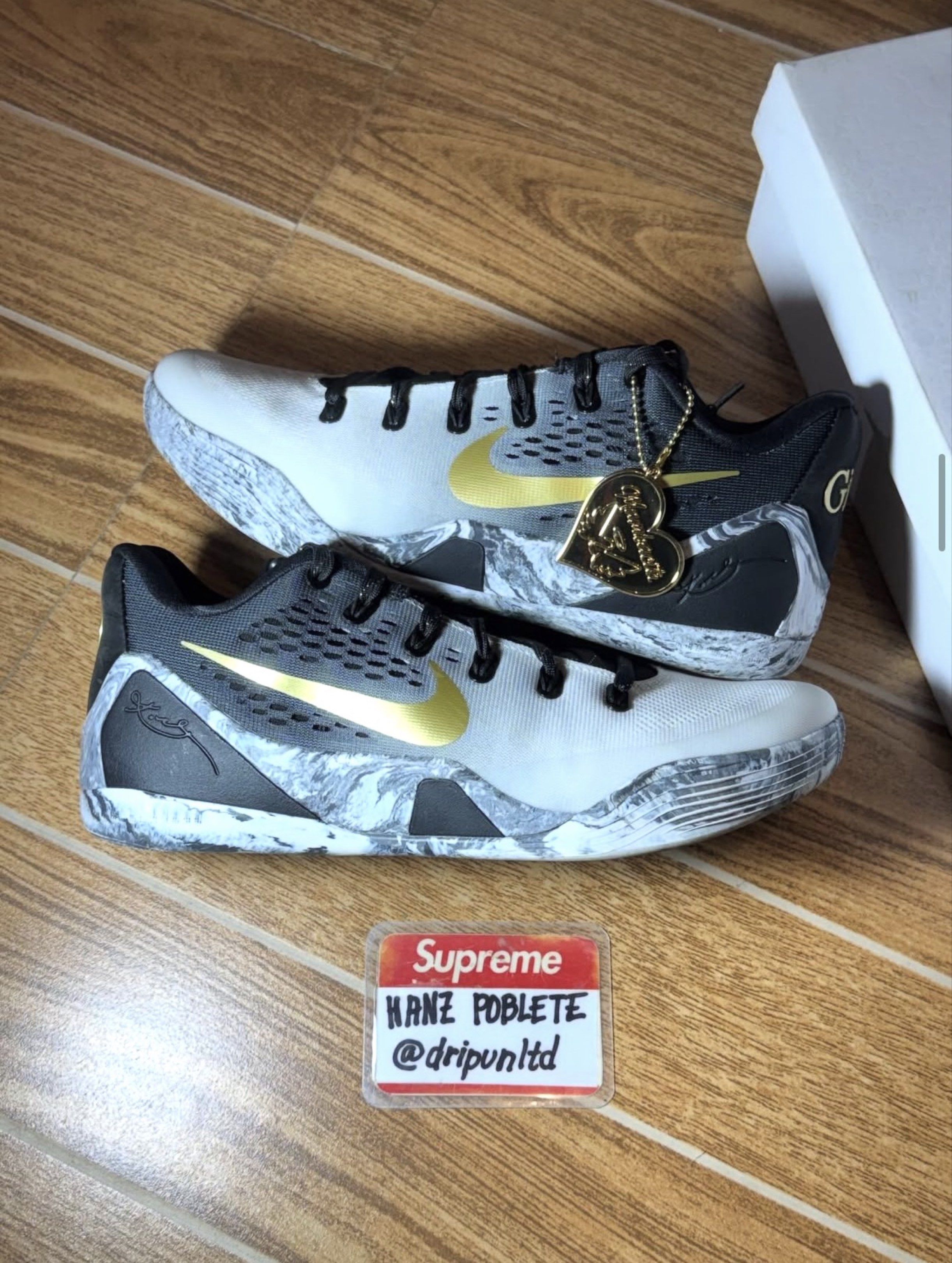 Kobe 9 Mambacita (Category: Sneakers) located in Mandaluyong City. Submitted by dripunltd (Listing ID 1419260961, Image 1). Description: Kobe 9 Mambacita Size 9 9.4/10 Condition Complete 8,999.