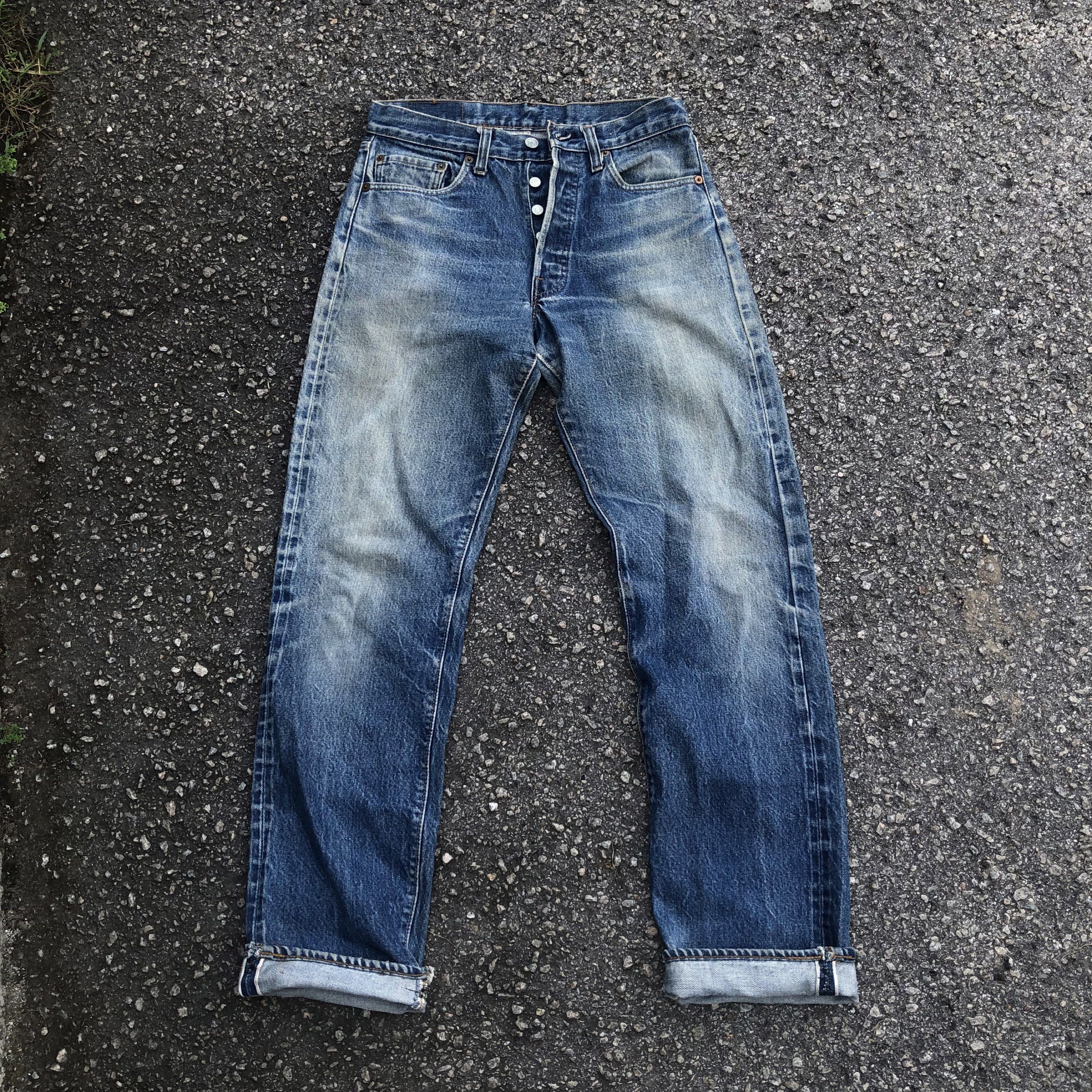 Levis 501 button 6 (Category: Jeans) located in Bagan Serai. Submitted by pat_collection (Listing ID 1277549661, Image 1). Description: .