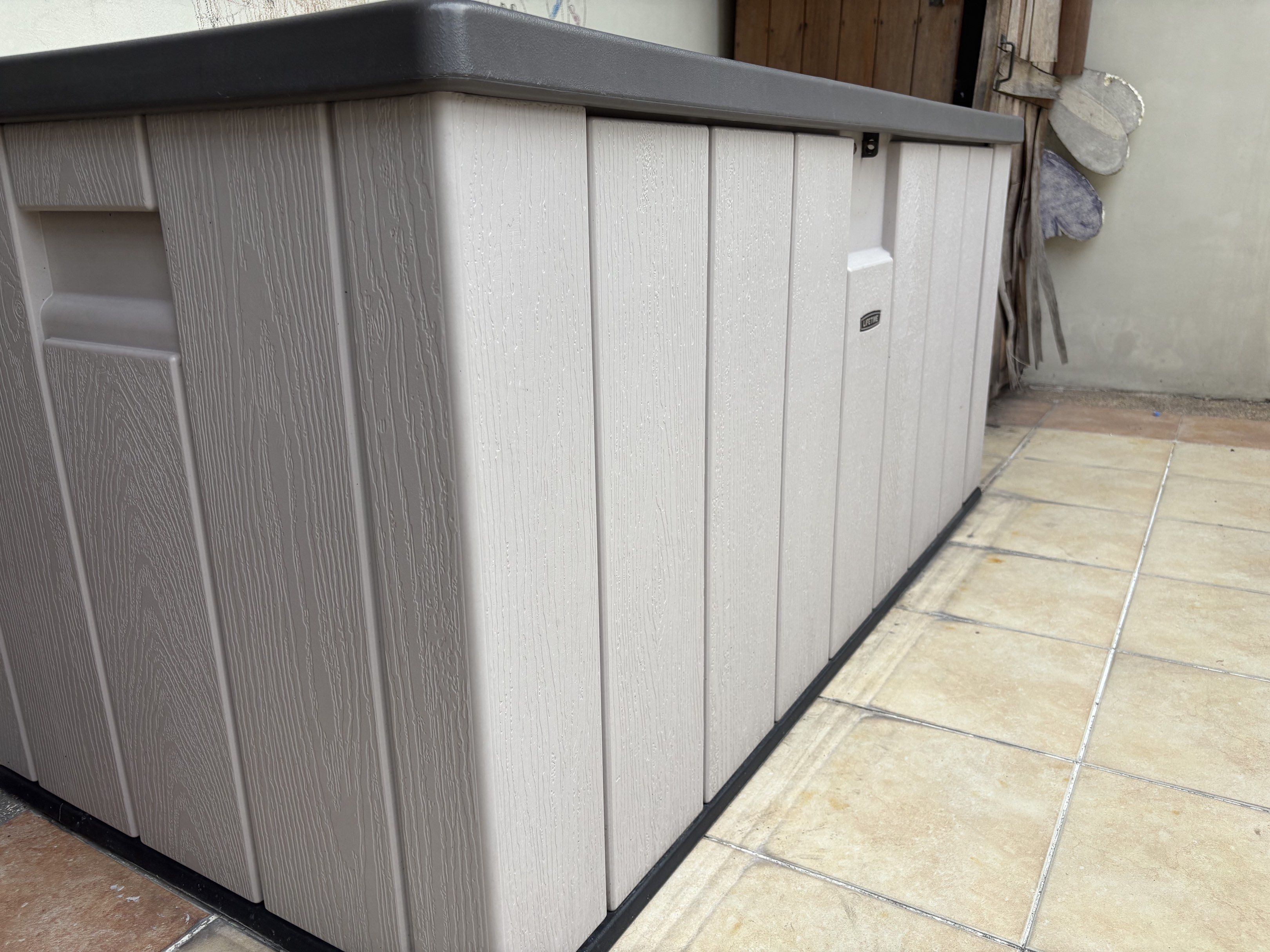 LIFETIME outdoor storage box (Category: Outdoor Furniture) located in Quezon City. Submitted by youngwhale.d5ba43 (Listing ID 1419235446, Image 2). Description: Lifetime Outdoor Storage Box – Heavy Duty Original Lifetime storage box (Model #60254) ✔ Weather-resistant & durable ✔ Hinges and lid support in good working condition ✔ Clean, no cracks ✔ Ideal for outdoor cushions, tools, pool items, or general storage Well-maintained and ready to use. 