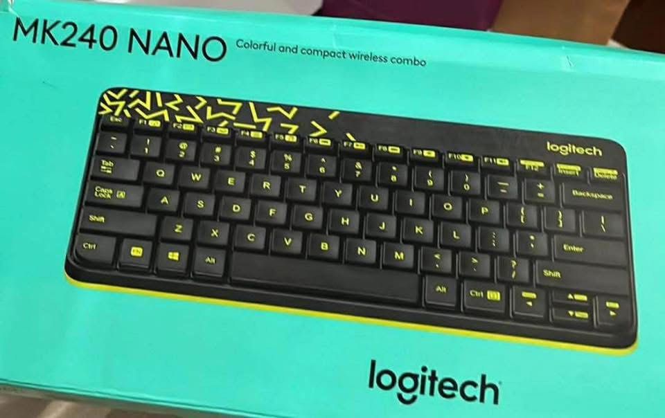 Logitech wireless Keyboard and Mouse (Category: Computer Keyboard) located in Quezon City. Submitted by grageda.geoff (Listing ID 1419314561, Image 1). Description: Dont really Like it, got it as a Gift in Xmas.