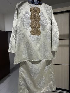 (Category: ) located in . Submitted by dhianurul (Listing ID 1419353331, Image 1). Description: .