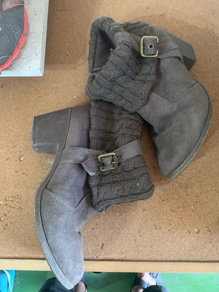 Muk Luks Haley Heeled Ankle Boot with Knit Cuff (Category: Boots) located in Angeles City. Submitted by jnwsurplus (Listing ID 1419228935, Image 3). Description: Muk Luks Haley Heeled Ankle Boot with Knit Cuff.