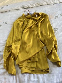 (Category: ) located in . Submitted by mywardrobe2 (Listing ID 1419219767, Image 1). Description: .