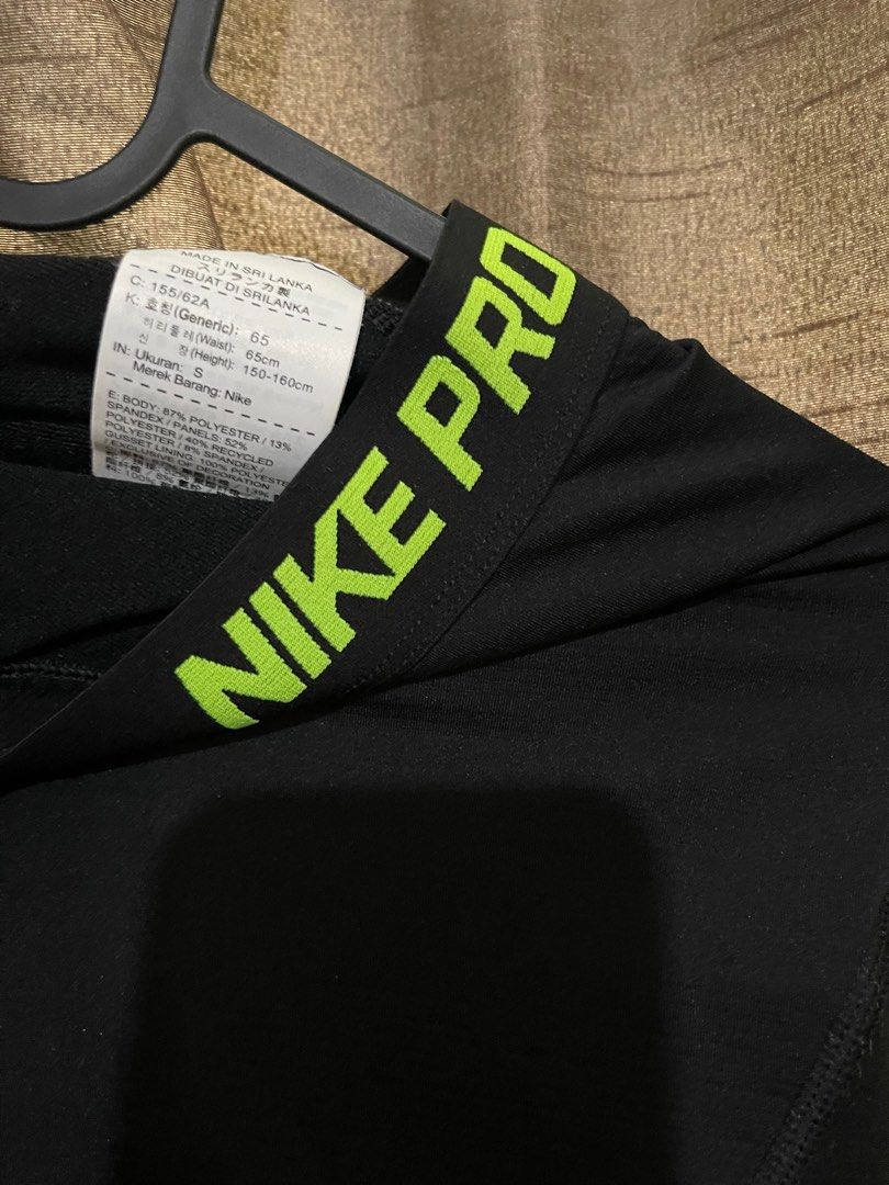 Nike Pro Hyperwarm Women's Tights (Category: Activewear) located in Makati City. Submitted by afterpiece (Listing ID 1419227414, Image 2). Description: Nike Pro Hyperwarm Women's Tights. 3/4 tights 8/10 conditon Small on tag Fits 22-26 (?), 35" length .