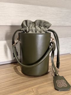 (Category: ) located in . Submitted by highstylestore (Listing ID 1419248612, Image 1). Description: .