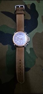 (Category: ) located in . Submitted by watch.hunter (Listing ID 1419380171, Image 1). Description: .