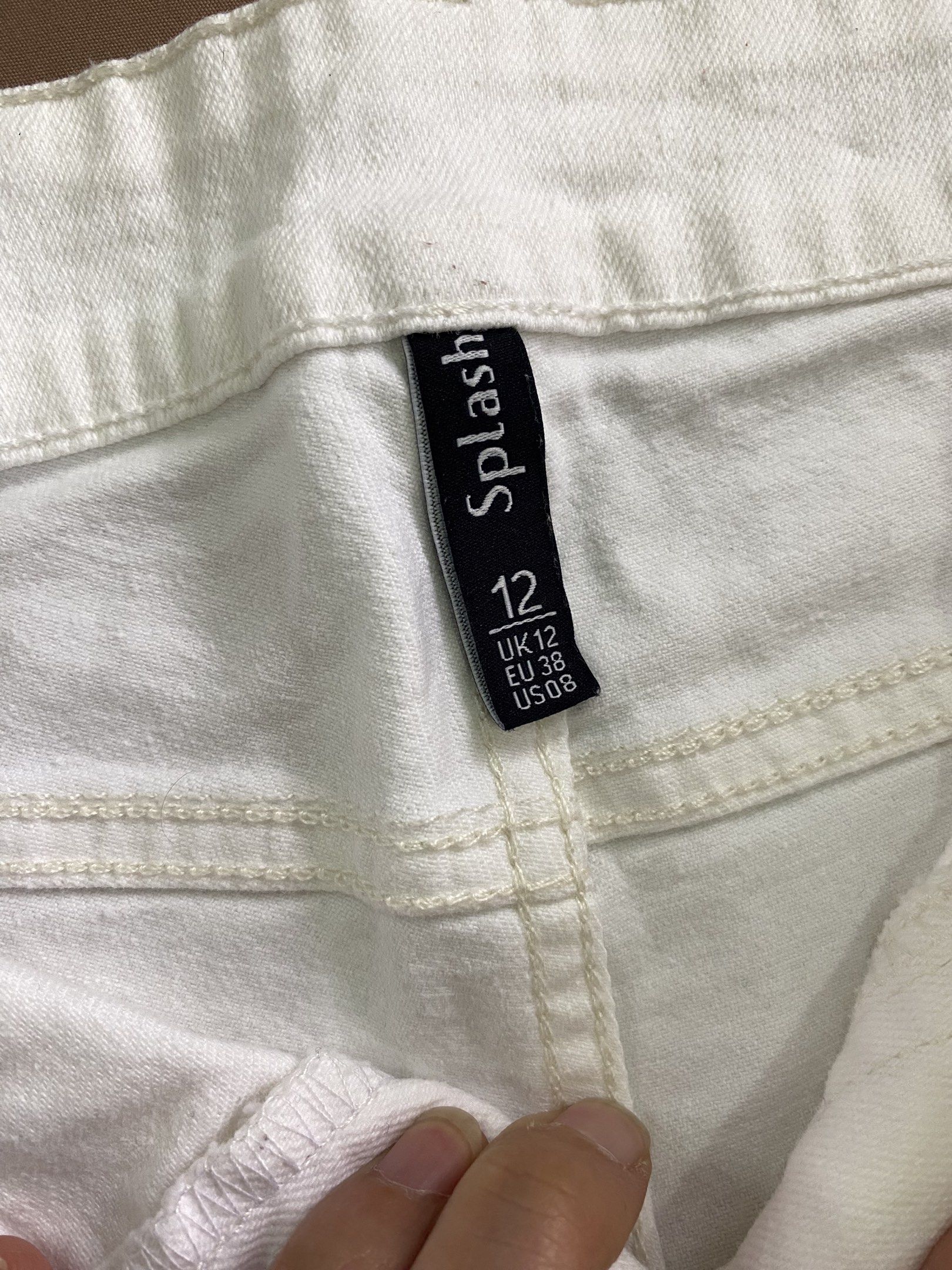 shorts with h&m crop top (Category: Shorts) located in Manila. Submitted by decluttermomsh (Listing ID 1419259944, Image 3). Description: *** declutter*** US 8 size plus CROP TOP FROM H&M payment thru gcash .
