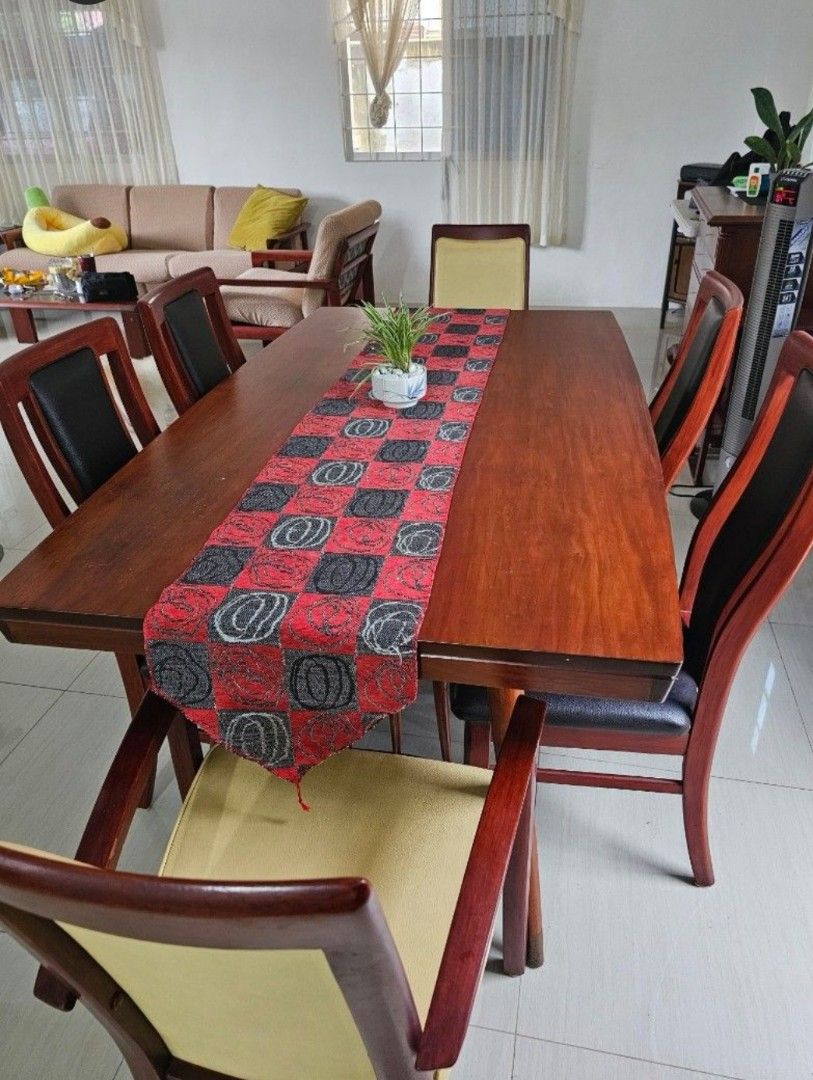 Solid narra dining table (Category: Table Linen & Textiles) located in Muntinlupa City. Submitted by strlltsantos (Listing ID 1419270309, Image 3). Description: 6 seater solid narra dining table Simple but elegant (table only) . .