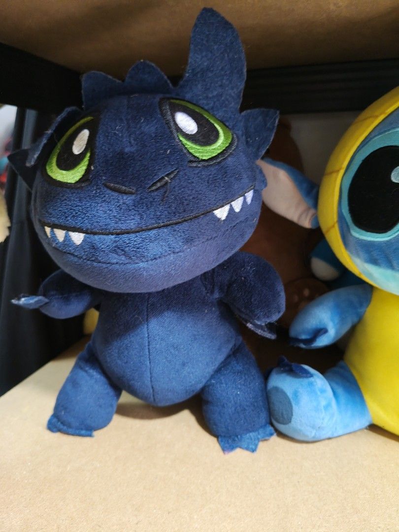 Toothless Dragon Plush Toy (Category: Plushies & Soft Toys) located in Manila. Submitted by kathylandia (Listing ID 1419351277, Image 1). Description: Light Fury.