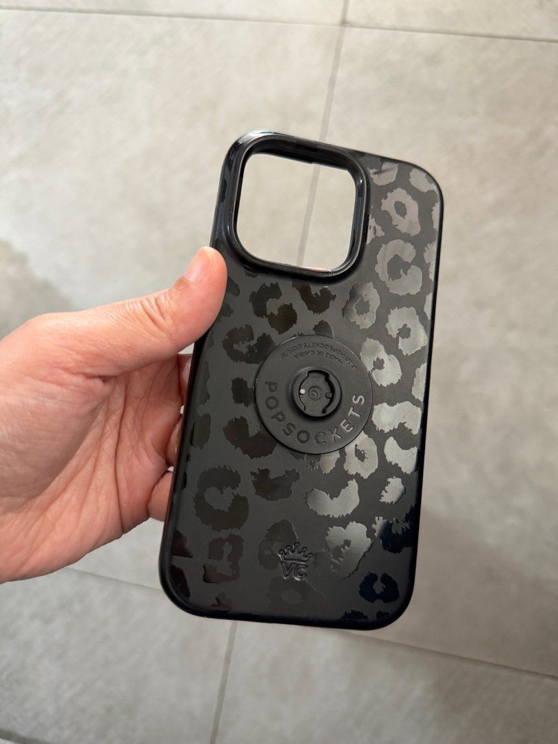 Velvet Caviar with Popsockets PopGrip Base Iphone 14 Pro (Category: Cases & Sleeves) located in Paranaque City. Submitted by mareese1922 (Listing ID 1419220548, Image 1). Description: Velvet Caviar with Popsockets PopGrip Base Iphone 14 Pro Location: Paranaque.