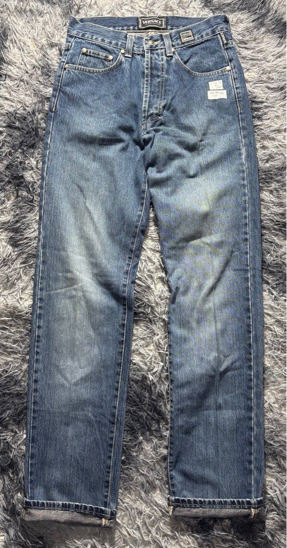 Versace (Category: Luxury Apparel) located in Legazpi City. Submitted by thesource052 (Listing ID 1419359388, Image 1). Description: Versace Jeans Couture Size : 28-30 Length: 42” Leg opening: 7.5” Excellent condition Authentic .