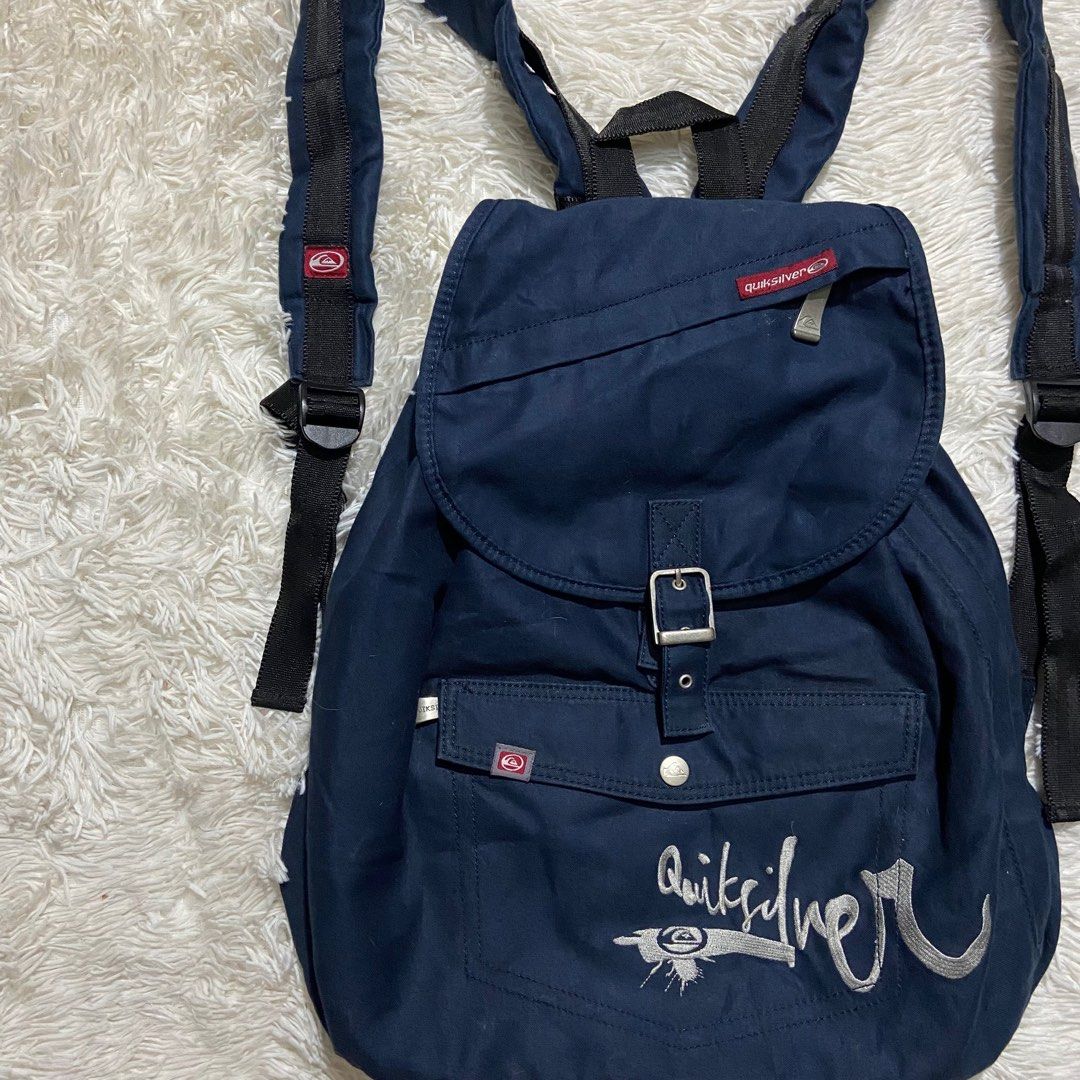 Vintage 00’s Quicksilver Rucksack Backpack (Category: Luxury Bags & Wallets) located in Cebu City. Submitted by johngregmoldez03 (Listing ID 1419313911, Image 2). Description: Vintage Y2k Quicksilver Rucksack Backpack Excellent Condition Dimension: 17 Width / 18 Length Color Rate: 9.5/10 - Need Wash Pm📩.